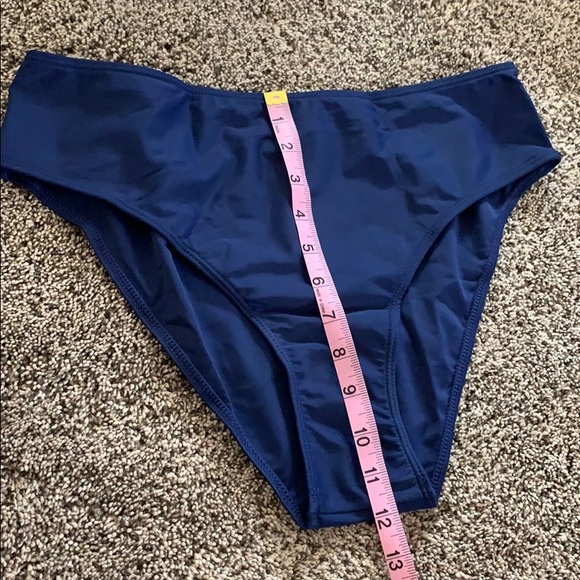 Bikini Bottom - Picture 5 of 7